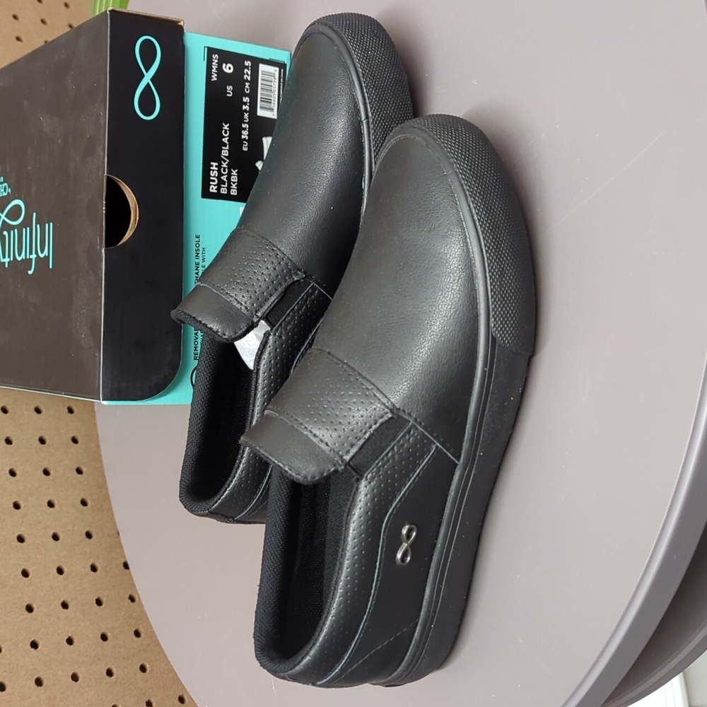 Infinity Rush in Black Leather